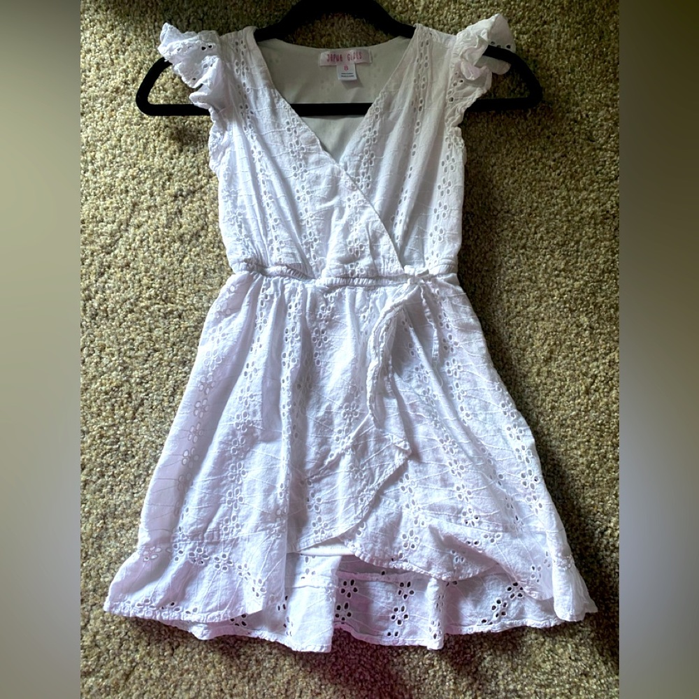 Dress, clothing, shoes, shirts, sweaters, jackets, coats, pants